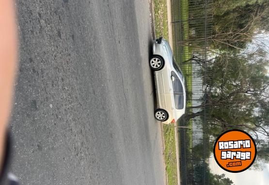 Autos - Peugeot 2008 2008 Diesel 154000Km - En Venta