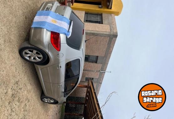 Autos - Peugeot 2008 2008 Diesel 154000Km - En Venta