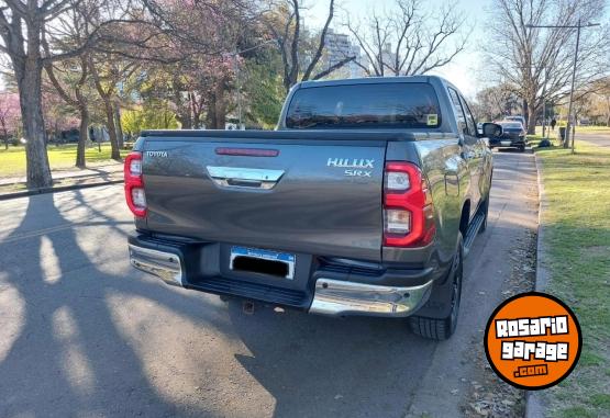 Camionetas - Toyota Hilux 2021 Diesel 103000Km - En Venta
