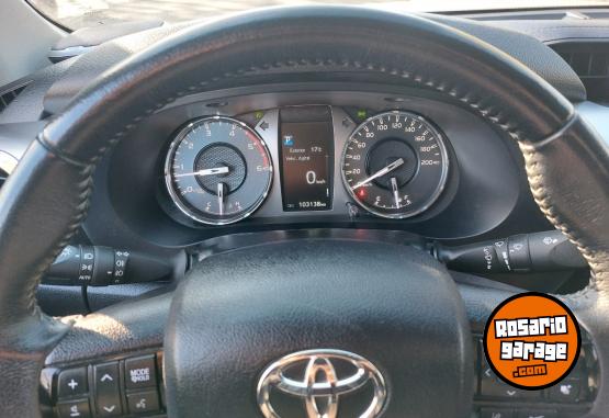 Camionetas - Toyota Hilux 2021 Diesel 103000Km - En Venta