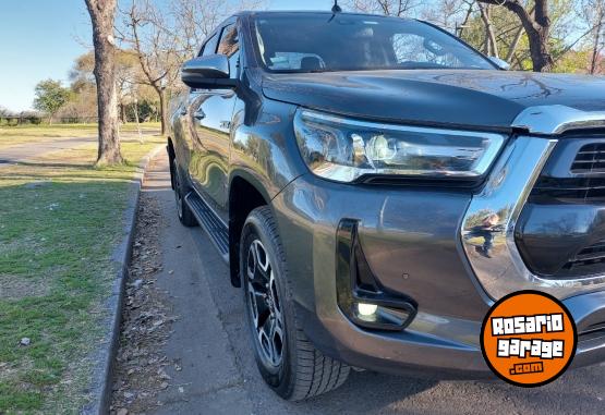 Camionetas - Toyota Hilux 2021 Diesel 103000Km - En Venta