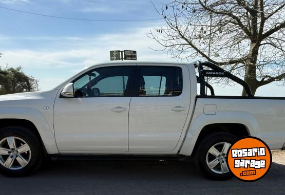 Camionetas - Volkswagen AMAROK HIGHLINE 2022 Diesel 150000Km - En Venta