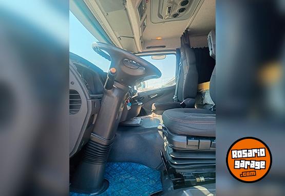 Camiones y Grúas - Mercedes Benz Axor 1933 45 Chasis Largo - Año 2019 - En Venta
