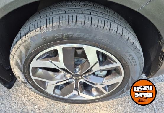 Camionetas - Kia KIA SPORTAGE 2021 Nafta 70000Km - En Venta