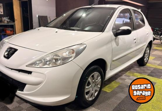 Autos - Peugeot 207 Compact Active 1.4 2015 Nafta 82000Km - En Venta