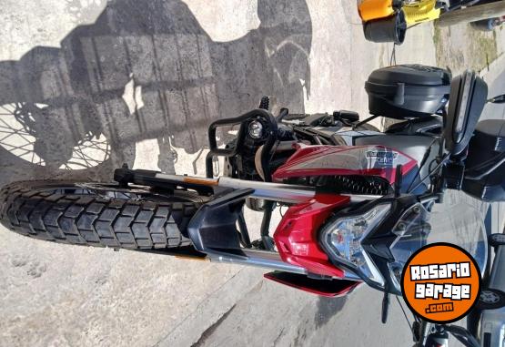 Motos - Motomel Eskua adventure 2022 Nafta 15150Km - En Venta