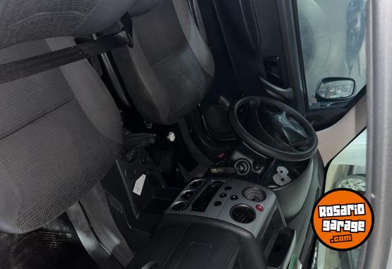 Utilitarios - Citroen Berlingo 2017 Diesel 181000Km - En Venta