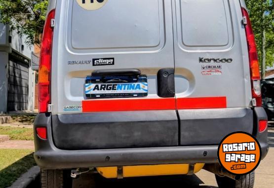 Utilitarios - Renault Kangoo 2017 GNC 150000Km - En Venta