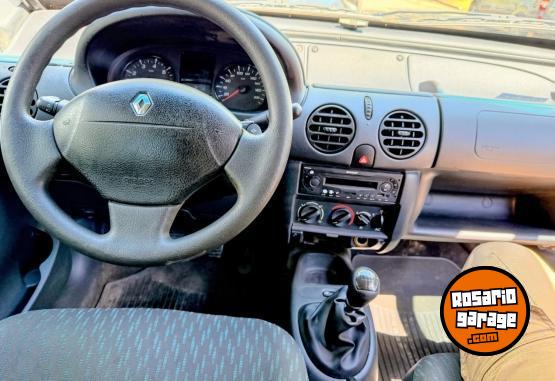 Utilitarios - Renault Kangoo 2017 GNC 150000Km - En Venta