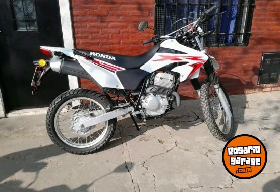 Motos - Honda Tornado 2023 Nafta 5789Km - En Venta