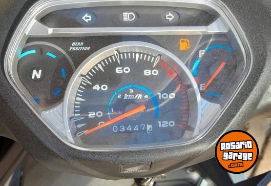Motos - Honda New wave 2024 Nafta 3447Km - En Venta