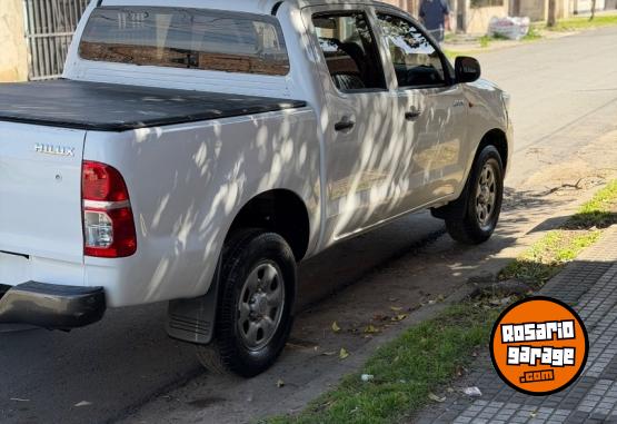 Camionetas - Toyota Hilux 2014 Diesel 248000Km - En Venta