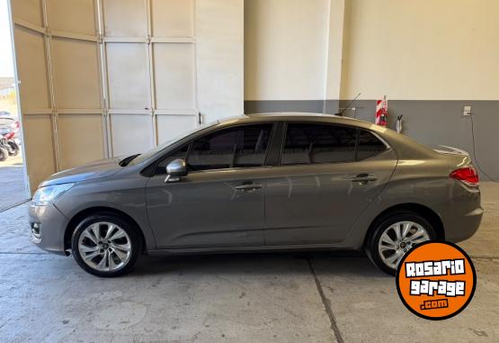 Autos - Citroen C4 Lounge 2017 Diesel 137000Km - En Venta
