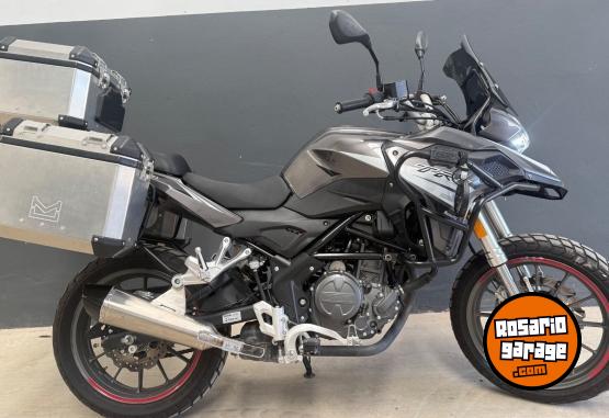 Motos - Benelli Trk 2024 Nafta 4000Km - En Venta