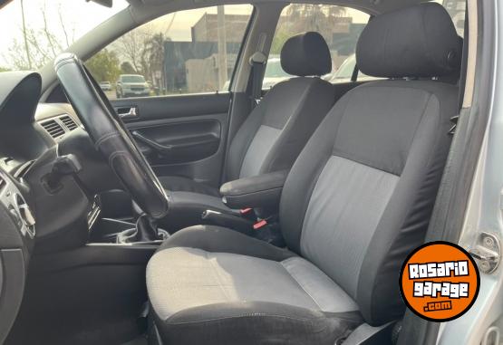 Autos - Volkswagen Bora 2007 Nafta 185000Km - En Venta