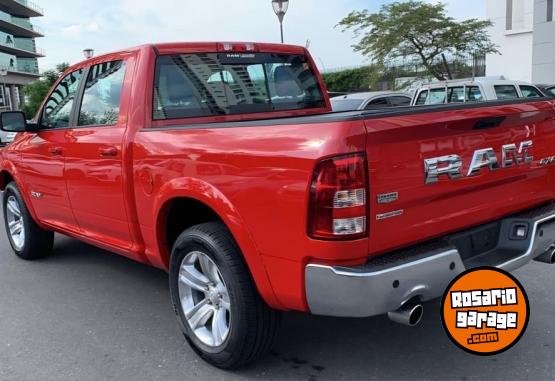 Camionetas - Dodge Ram 1500 5.7 V8 Laramie 2021 Nafta 66700Km - En Venta