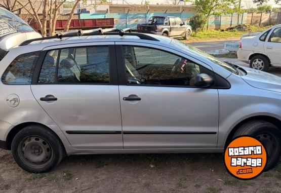 Autos - Volkswagen Suran 2010 GNC 328000Km - En Venta