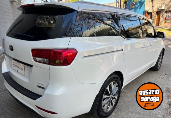 Autos - Kia Carnival 2.2 Crdi Ex Prem 2017 Diesel 110000Km - En Venta
