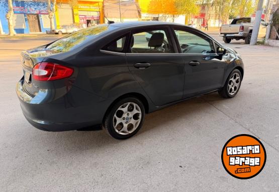 Autos - Ford Fiesta kinetic 2011 Nafta 149000Km - En Venta