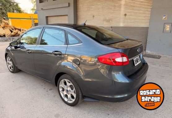 Autos - Ford Fiesta kinetic 2011 Nafta 149000Km - En Venta