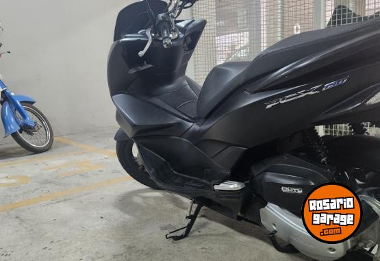 Motos - Honda PCX 150 2017 Nafta 17500Km - En Venta
