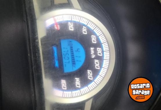 Motos - Honda PCX 150 2017 Nafta 17500Km - En Venta