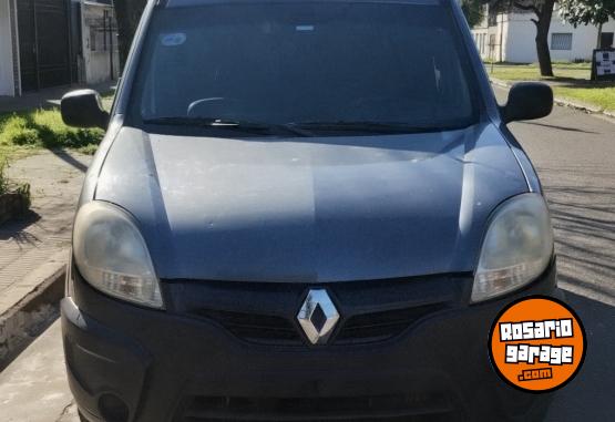 Utilitarios - Renault Kangoo 2015 GNC 387000Km - En Venta