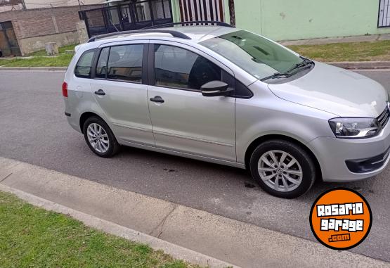 Autos - Volkswagen SURAN 2012 Nafta 1111Km - En Venta