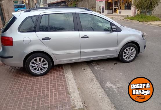 Autos - Volkswagen SURAN 2012 Nafta 1111Km - En Venta