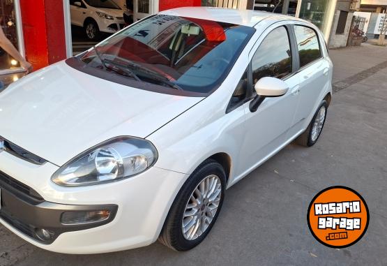 Autos - Fiat PUNTO ESSENNSE 1.6 2014 Nafta 140000Km - En Venta