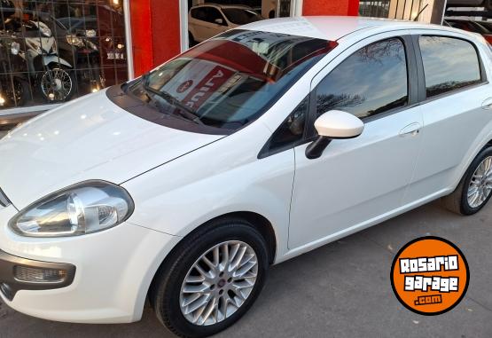 Autos - Fiat PUNTO ESSENNSE 1.6 2014 Nafta 140000Km - En Venta