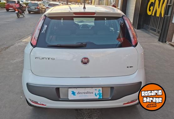 Autos - Fiat PUNTO ESSENNSE 1.6 2014 Nafta 140000Km - En Venta