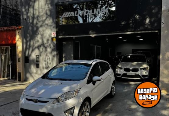 Autos - Ford Fiesta kinetic Titanium 2013 Nafta 114000Km - En Venta