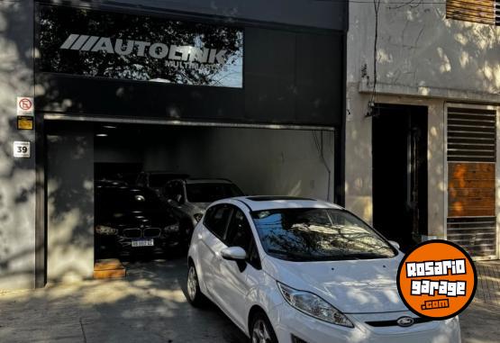 Autos - Ford Fiesta kinetic Titanium 2013 Nafta 114000Km - En Venta