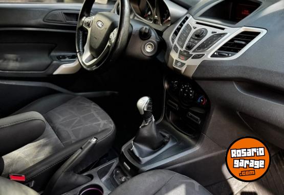 Autos - Ford Fiesta kinetic Titanium 2013 Nafta 114000Km - En Venta
