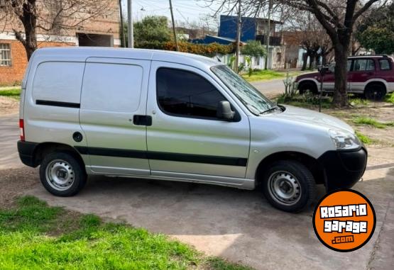 Utilitarios - Peugeot Partner 2017 Nafta 170000Km - En Venta