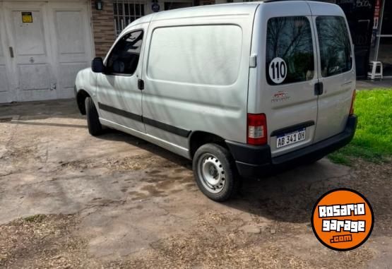Utilitarios - Peugeot Partner 2017 Nafta 170000Km - En Venta