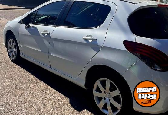 Autos - Peugeot ALLURE 1.6 navegador 2016 Nafta 93000Km - En Venta