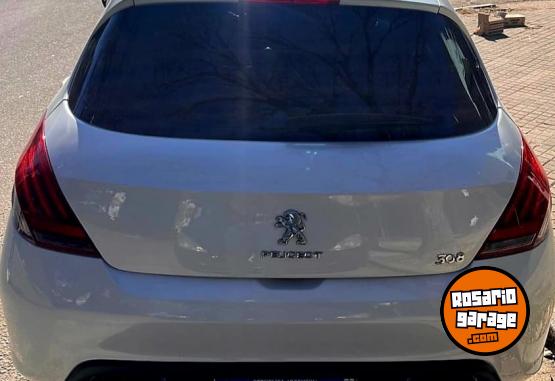 Autos - Peugeot ALLURE 1.6 navegador 2016 Nafta 93000Km - En Venta
