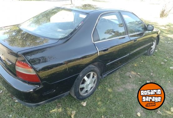 Autos - Honda Accord 1996 Nafta 244000Km - En Venta