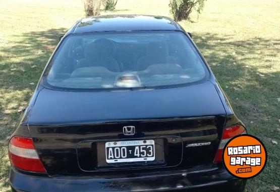 Autos - Honda Accord 1996 Nafta 244000Km - En Venta