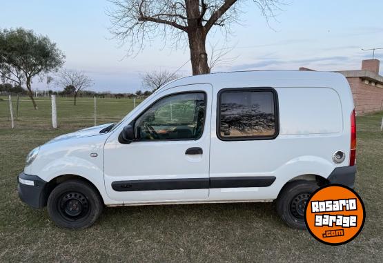 Utilitarios - Renault Kangoo 2010 Nafta 79000Km - En Venta