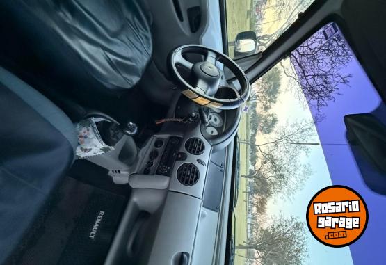 Utilitarios - Renault Kangoo 2010 Nafta 79000Km - En Venta