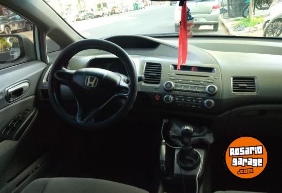 Autos - Honda Civic 2010 Nafta 190000Km - En Venta