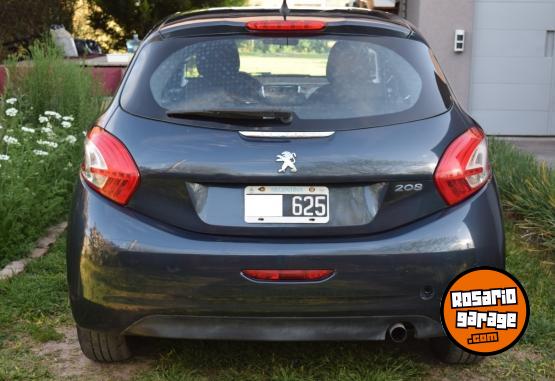 Autos - Peugeot 208 2015 Nafta 208000Km - En Venta