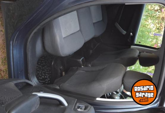 Autos - Peugeot 208 2015 Nafta 208000Km - En Venta