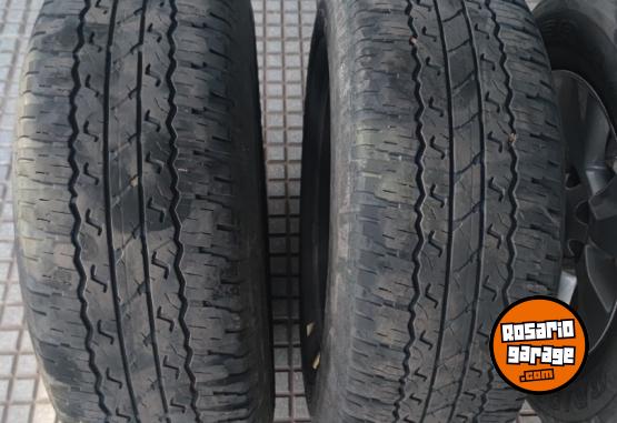 Accesorios para Autos - Llantas 17 Toyota Hilux Original Muy buenas. $1.600.000 las 4. NO BAJO PRECIO - En Venta