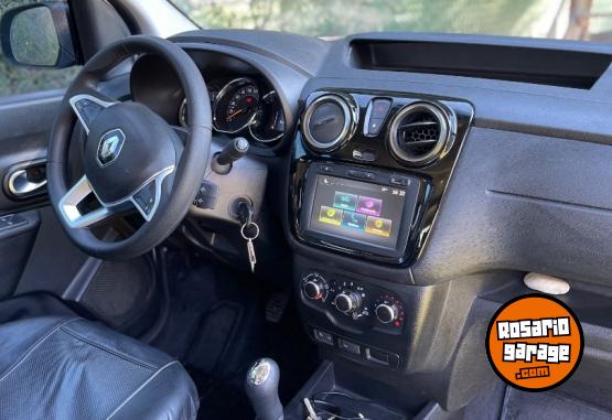 Utilitarios - Renault Kangoo 2 Express Emotion 2023 Nafta 40000Km - En Venta