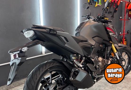 Motos - Honda Cb300 2025 Nafta 800Km - En Venta