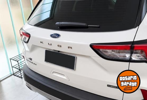 Camionetas - Ford KUGA HIBRIDA TITANIUM 4X4 2022 Electrico / Hibrido 67000Km - En Venta